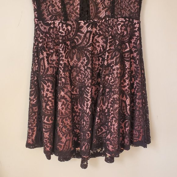 Forever 21 Black & Pink Floral Lace Dress Size Small - Picture 7 of 10